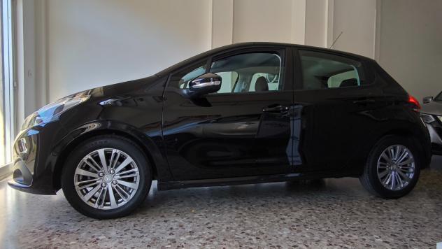 Peugeot 208 BlueHDi 75 5 porte Active - Foto 8