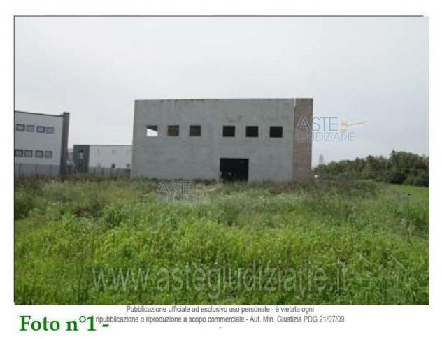 IMMOBILI-IMMOBILE INDUSTRIALE-Zona industriale Loc. Zinnigas