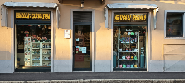 Cedesi edicola, cartoleria art. regalo — attiva da 25 anni — fatturato 232.000 €