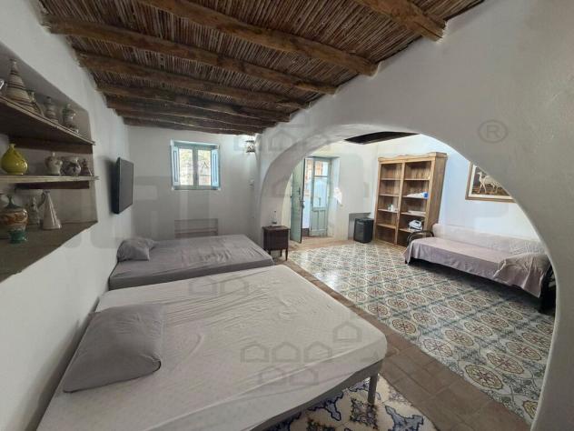 VILLA di 3 vani e di 120 mq (MALFA) rif. 3LSA18284 - Foto 9