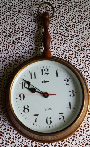 Orologio in rame da parete