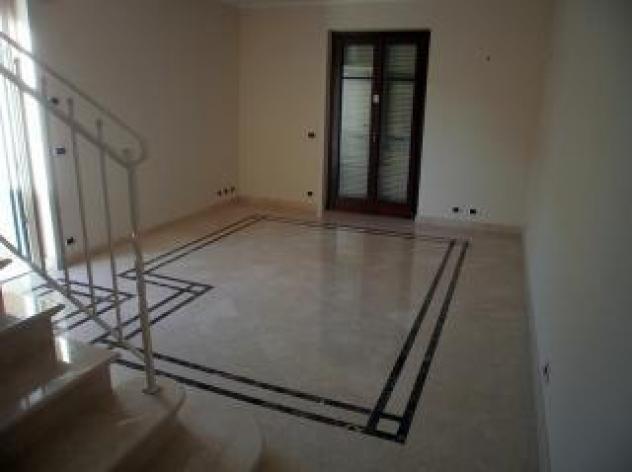 casa indipendente in vendita a Carrara in zona Marina di Carrara