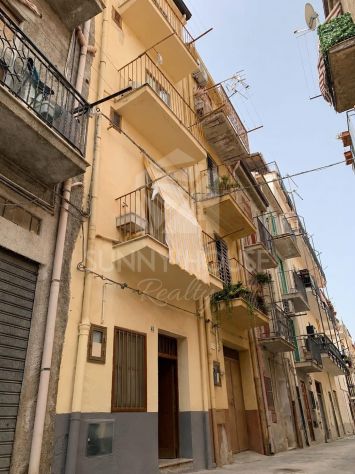 Vendesi appartamento a Lascari con vista mare- Ottima opportunità d'investimento