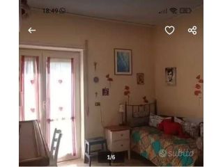 Portici, stanza singola per donne
