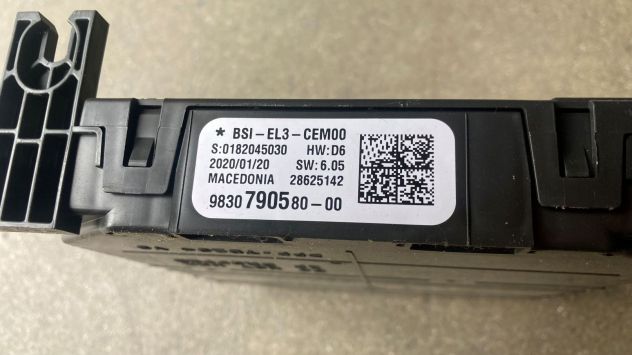 Body computer centralina BCM Citroen Jumpy 2.0HDI del 2021 (9830790580) - Foto 3