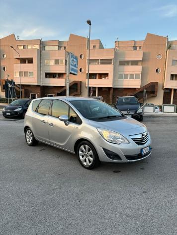Opel Meriva 1.3 CDTI 95CV ecoFLEX Cosmo - Foto 5