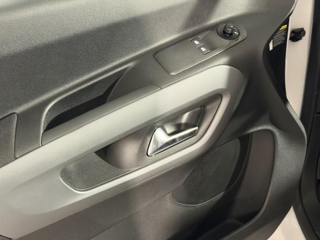 FIAT Doblò Passo Corto Diesel Magic Top 100cv - Foto 9