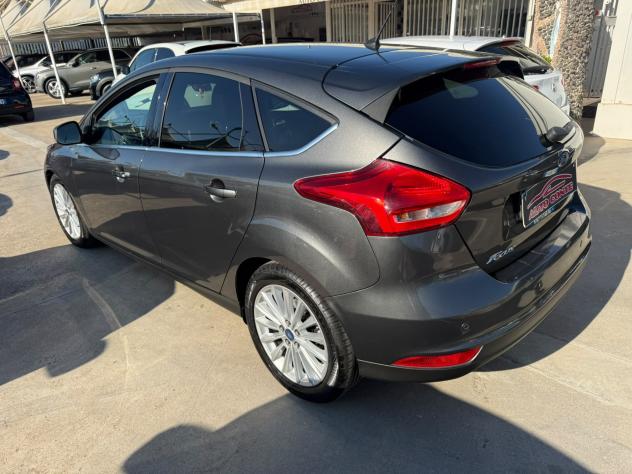 Ford Focus 1.5 TDCi 120 CV Start&Stop Titanium - Foto 6