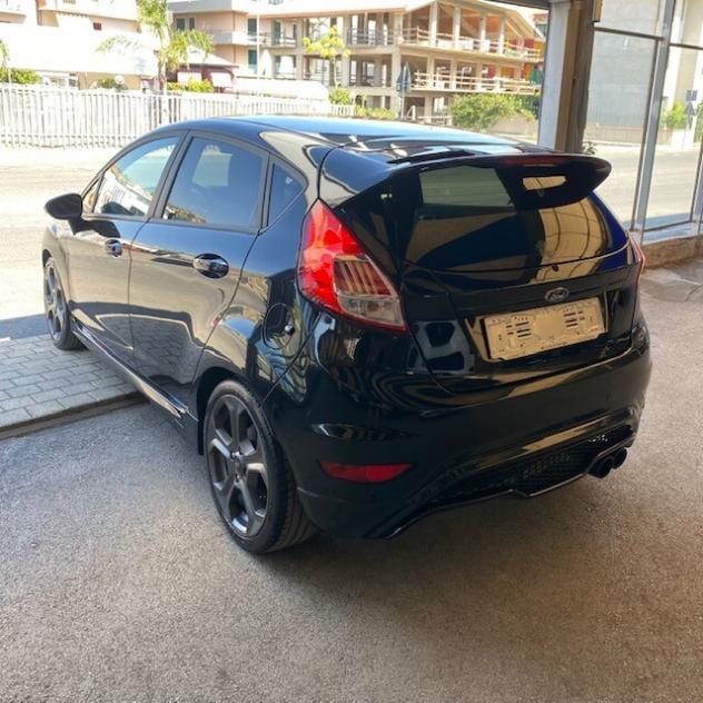 Ford Fiesta 1.5 TDCi 95CV 5 porte ST-Line - Foto 3