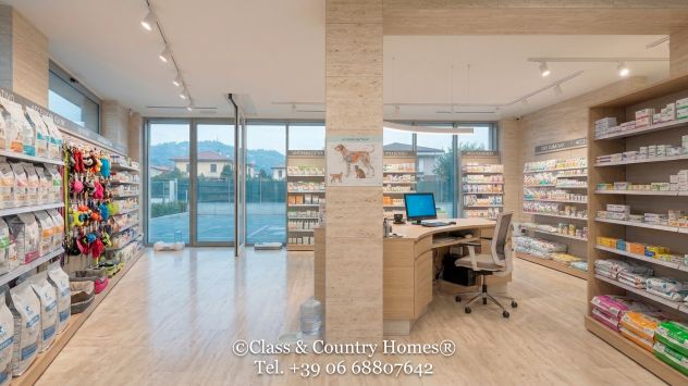 Farmacia Veterinaria Roma Nord: Attività con Edificio Ristrutturato - Foto 6
