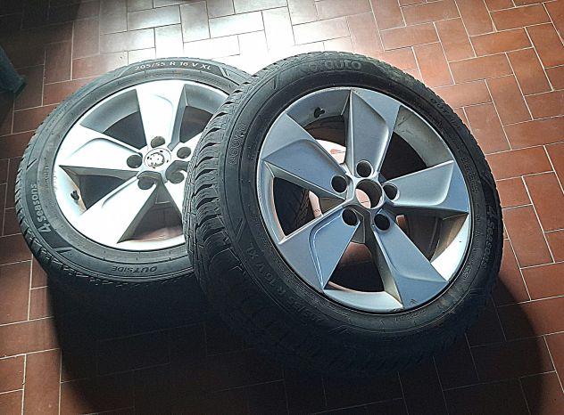 Due ruote complete di pneumatici 4 stagioni per Skoda Yeti - Foto 3