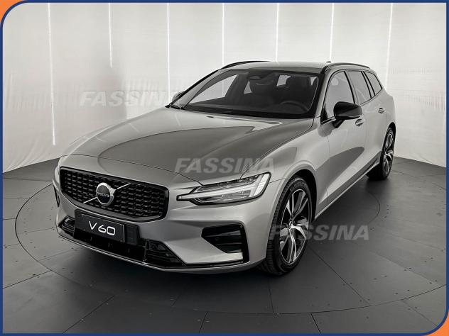 Volvo V60 B4 PLUS DARK PRONTA CONSEGNA