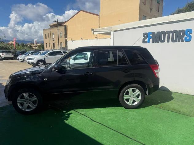 Suzuki Grand Vitara 1.9 DDiS 5 porte Executive - Foto 2
