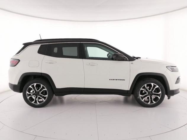 Jeep Compass 1.5 turbo t4 mhev Limited 2wd 130cv dct - Foto 3
