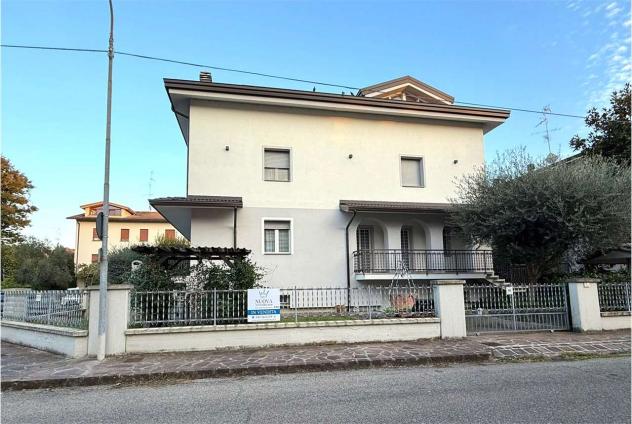 VA0201 - CARPI IN ESCLUSIVA A DUE PASSI DAL CENTRO VILLA BIFAMILIARE !!!! - Foto 7