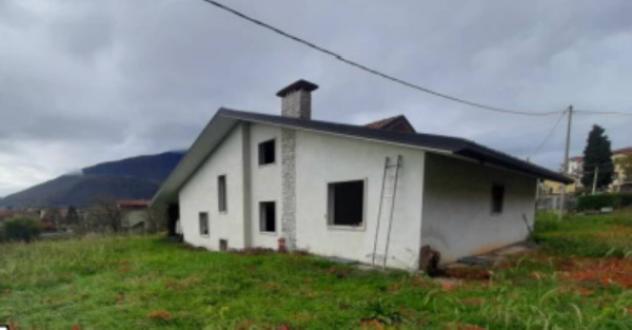 Immobile in asta di 372 m² con più di 5 locali e box auto in vendita a Caltrano - Foto 9