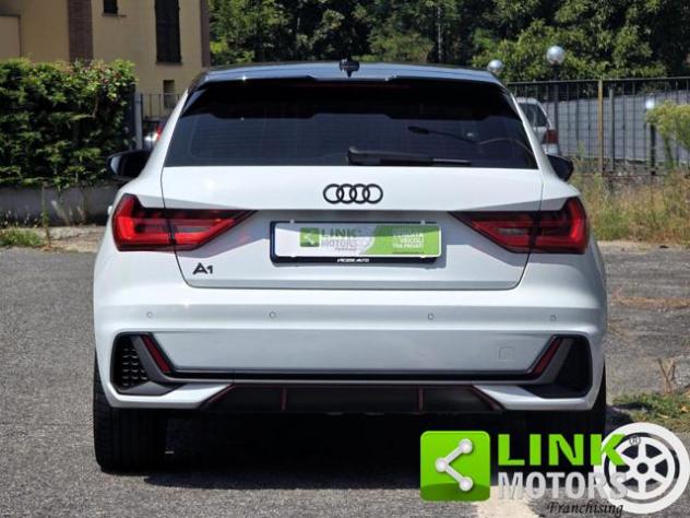 AUDI A1 25 1.0 95cv S Line Identity Black rif. 23992114 - Foto 2