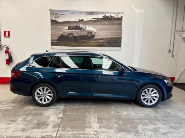 SKODA Superb 2.0 TDI EVO 200 CV SCR DSG Wagon 4x4 Style rif. 23869049 - Foto 2