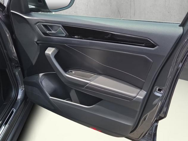 Volkswagen T-Roc 1.5 TSI ACT R-Line DSG LED NAVI CAMERA - Foto 8