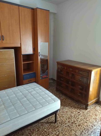 Posto letto in camera doppia per studemtessa universitaria - Foto 8