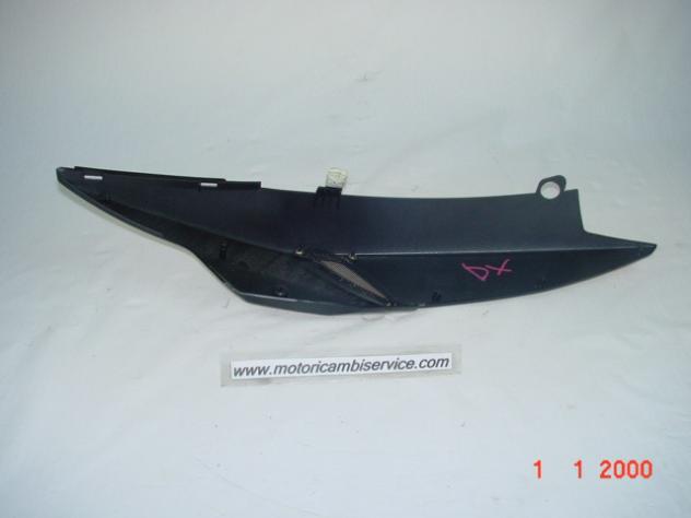 CARENATURA LATERALE APRILIA SR MOTARD 125 4T KM 3000 DESTRA LEGGERMENTE GRAFFIATA 6574670087 - Foto 2