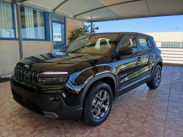 Jeep Avenger e-Hybrid Longitude 1.2 110cv DCT MHEV - Foto 3