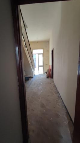Indipendente con terrazzo da ristrutturare - Foto 5