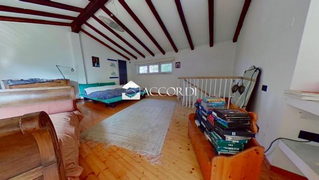 CASA INDIPENDENTE di 9 vani e di 330 mq (MONTEBELLUNA) rif. DG314A - Foto 12