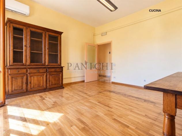 MONTARIOSO – LUMINOSO APPARTAMENTO DI 125 MQ CON TERRAZZO E ASCENSORE - Foto 15