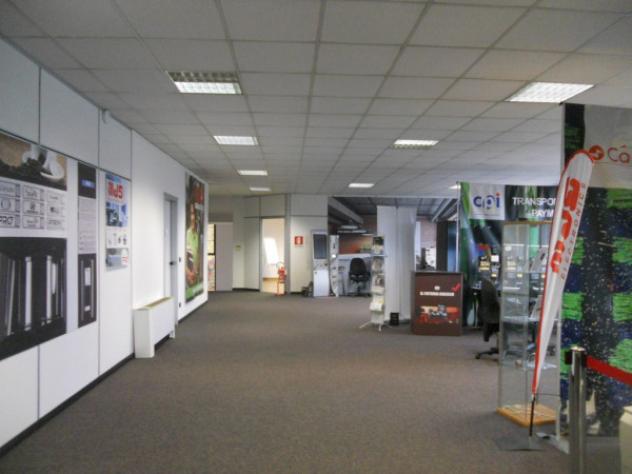 Immobile di 900 m² con più di 5 locali in affitto a Arese - Foto 9