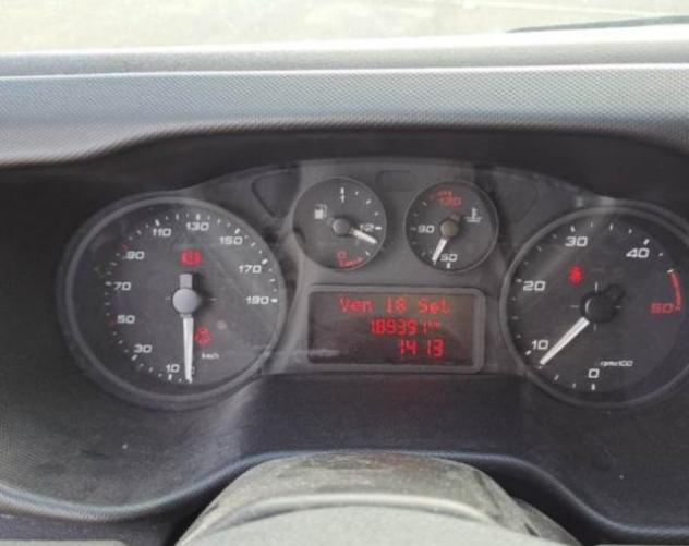 IVECO Daily 33S16V 2.3 HPT PM-TN Furgone rif. 24205348 - Foto 8