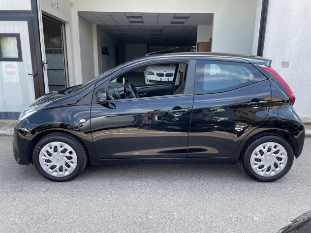 Toyota Aygo Connect 1.0 VVT-i 72CV 5 porte x-business - Foto 5