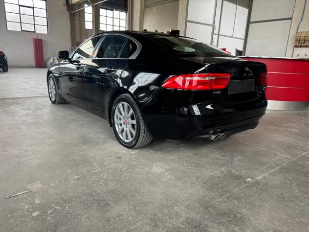 Jaguar XE 2.0 D 180 CV AWD aut. Pure - Foto 5