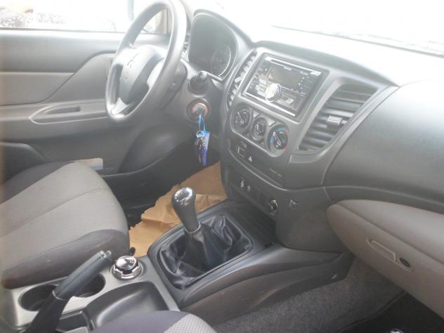 Mitsubishi L200 pick-up 4x4 - Foto 8