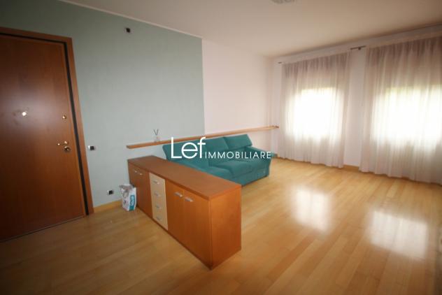 APPARTAMENTO di 4 vani e di 108 mq (FOLLINA) rif. AA78 - Foto 3