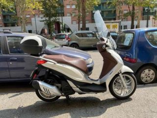PIAGGIO Medley 150 ABS-PARABREZZA-BAULETTO!!! rif. 21164838