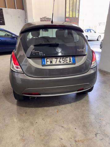 Lancia Ypsilon 1.2 69 CV 5 porte S&S Gold - Foto 6