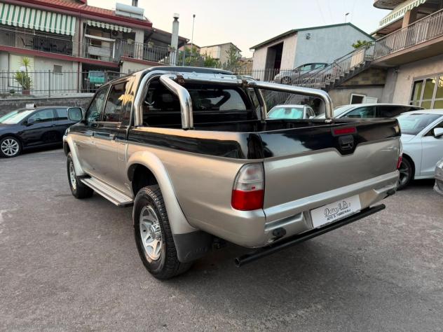 MITSUBISHI L200 2.5 TDI 4WD DC Pick-up GLS - Foto 8