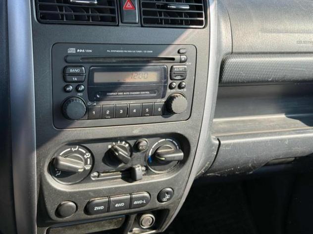 SUZUKI Jimny 1.3i 16V cat 4WD JLX rif. 23725357 - Foto 8