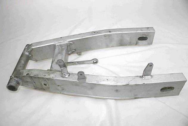 FORCELLONE POSTERIORE YAMAHA FZS 600 FAZER 2002 - 2004 5RT221100000 REAR SWINGARM CON SEGNI DI USURA - Foto 2