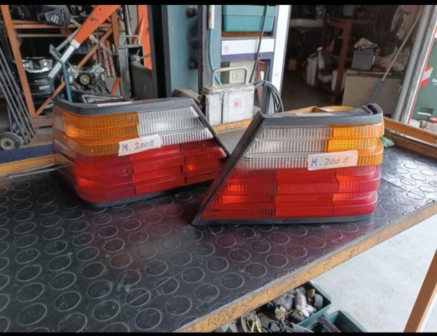 Fanale posteriore Mercedes classe E (W124)
