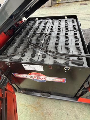 Carrello elevatore usato Linde E30 HL-01-600 - Foto 4