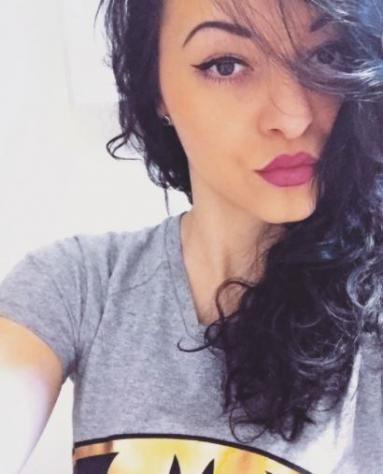 Donna di Reggio Calabria. Fisico Formoso Tel: