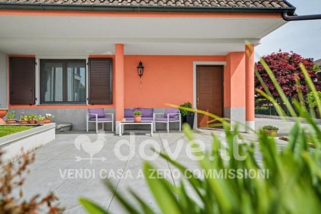 Villa di 400 m² con più di 5 locali in vendita a Cambiago - Foto 2