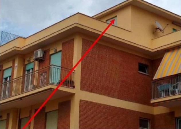 Immobile in asta di 95 m², box auto in vendita a Pomezia - Foto 3