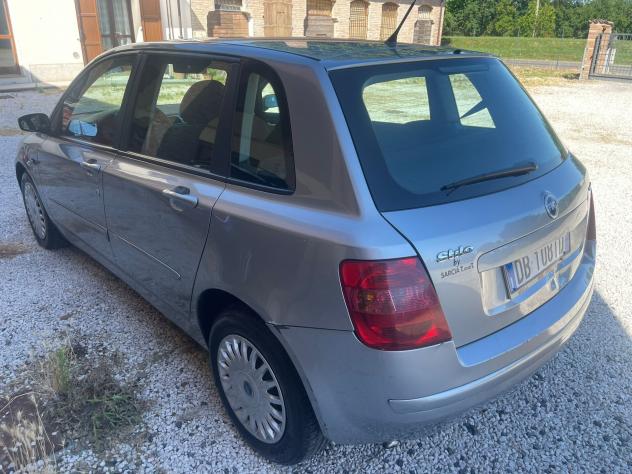 Fiat Stilo 1.4i 16V 5 UNICO PROPRIETARIO - Foto 2