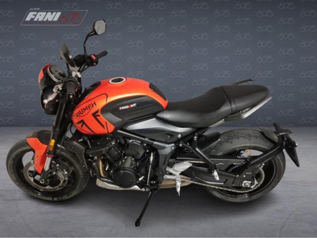 TRIUMPH Trident 660 BAJA ORANGE rif. 23821097 - Foto 7