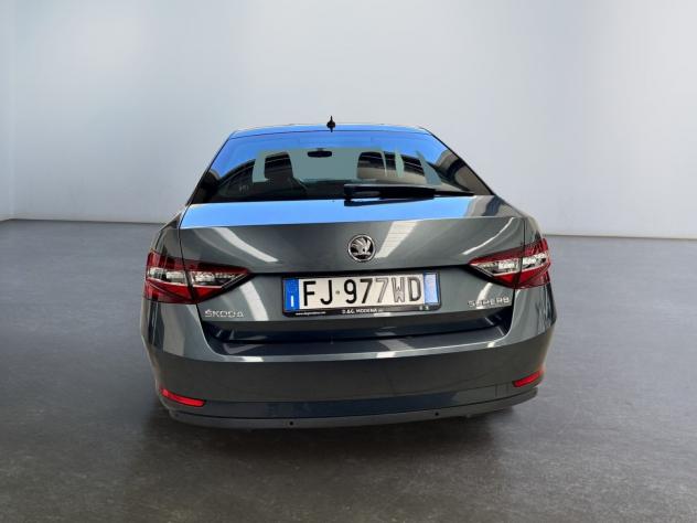 Škoda Superb 2.0 TDI AMBITION 110KW - Foto 6