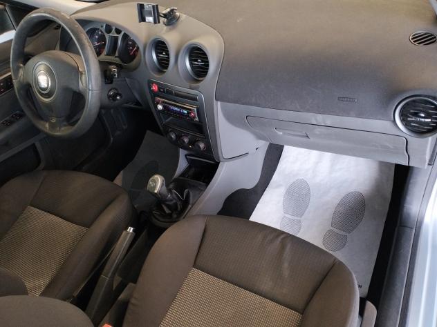 Seat Ibiza 1.4 16V 85CV - Foto 10