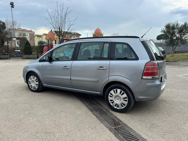 Opel Zafira 1.6 16V ecoM 94CV Cosmo - Foto 4